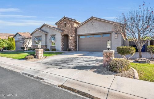 5049 Gold Leaf Pl, Chandler, AZ 85249-5445