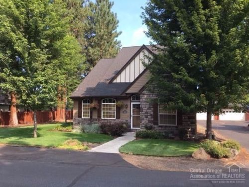 902 Timber Pine Dr, Black Butte Ranch, OR 97759-9016