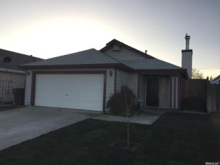 5591 Aspen Ln, Riverbank, CA 95367-3850