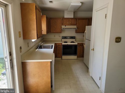 76 David Brearly Ct, Princeton NJ  08540-7658 exterior