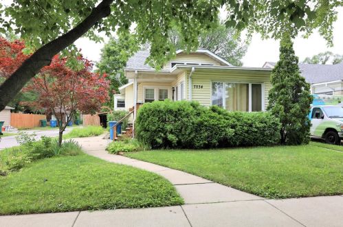 7234 Van Buren Ave, Hammond, IN 46324-1914
