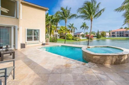 18532 49th St, Hollywood, FL 33029-6248