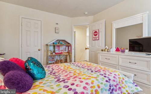 10114 Lees Crossing Ln, Fredericksburg VA  22408-0292 exterior