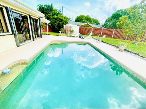 142 Nash Ct, Fort Pierce, FL 34983-2575