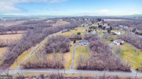 63 Willow Mill Park Rd, Navy Sup Dpt PA  17050-1757 exterior