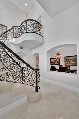 12 Roma Ct, Newport Beach, CA 92657-1531