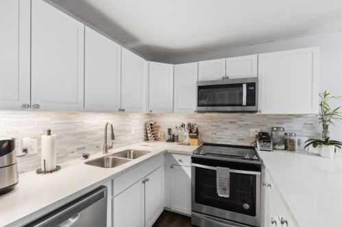 2399 Caroma Ln, West Palm Beach, FL 33415-7319