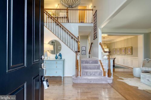 18452 Kerill Rd, Triangle, VA 22172-2082