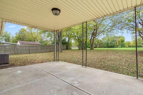 1956 Gayhart Dr, Xenia OH  45385-4825 exterior