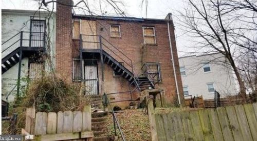 2330 Payne Ter, Washington, DC 20020-5712