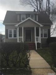 834 Ardmore Pl, North Bellmore NY  11710-4600 exterior