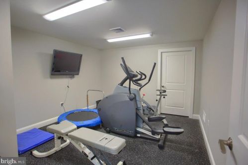 504 Sophia Cir, Hummelstown PA  17036-7089 exterior