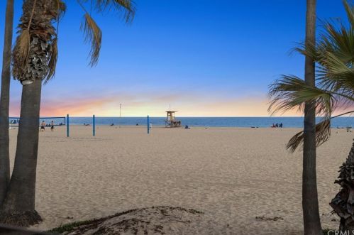 1516 Oceanfront, Newport Beach, CA 92661-1414