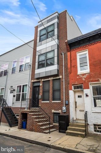 428 Mercy St, Philadelphia PA  19148-2507 exterior