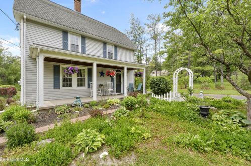 150 Fairview St, Lee, MA 01238-9494