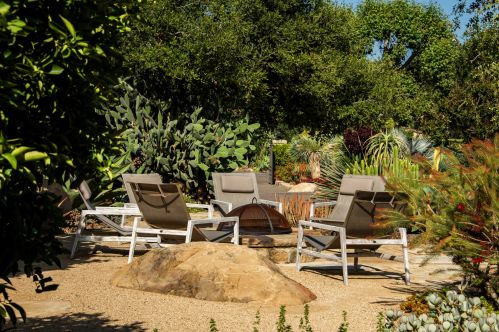 719 Lilac Dr, Santa Barbara CA  93108-1436 exterior