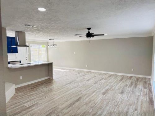 20415 Bishops Gate Ln, Humble, TX 77338-2718