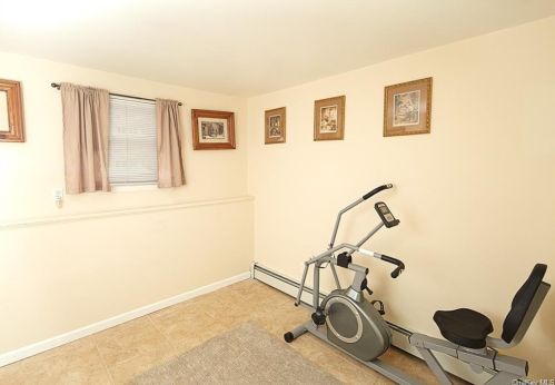 19 Billy Ave, Washingtonville NY  10992-1401 exterior