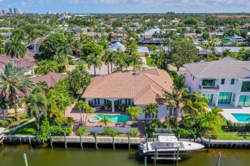 2371 Azure Cir, West Palm Beach, FL 33410-2519