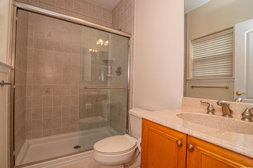 24 Hamlet Dr, Mount Sinai NY  11766-3002 exterior