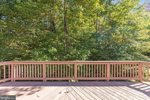 302 Land Or Dr, Ruther Glen VA  22546-1241 exterior