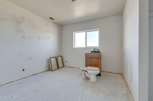 36448 Buckeye Rd, Tonopah AZ  85354-7395 exterior