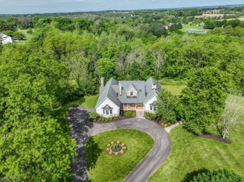 37 Van Lieus Rd, East Amwell Township NJ  08551-1314 exterior