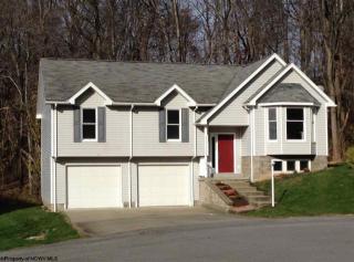 2052 Pinecrest Dr, Morgantown, WV 26505-8031