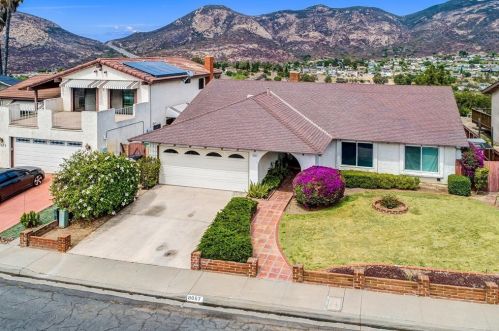8057 Hemingway Ave, San Diego, CA 92120-1715