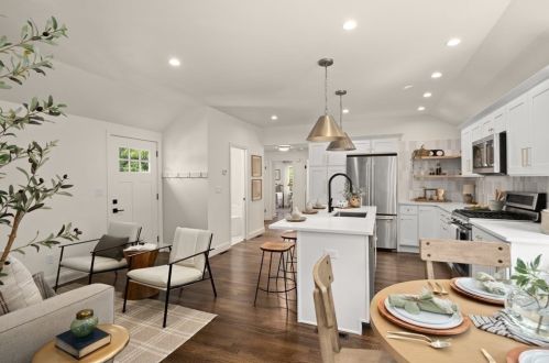 76 Chester Ave, Dedham MA  02026-6514 exterior