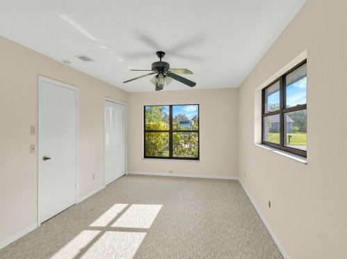 634 Streamlet Ave, Fort Pierce FL 34983-4658 exterior