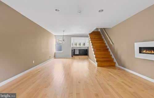 2417 Grays Ferry Ave, Philadelphia PA  19146-2450 exterior