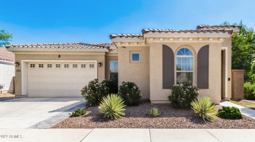 4535 93rd Dr, Phoenix, AZ 85037