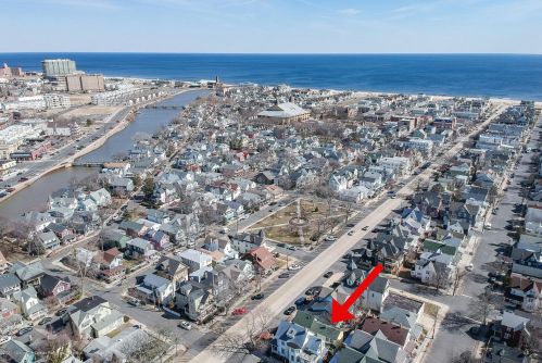 124 Main Ave, Ocean Grove, NJ 07756-1457