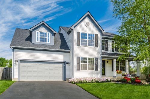 4440 Windrow Dr, Darbydale, OH 43123-8552