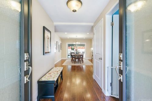 5233 Costello Ave, Van Nuys, CA 91423-1227