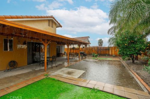 15022 Navel Way, Lake Elsinore CA  92530-7205 exterior