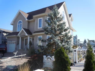 1 Island Ct, Bricktown, NJ 08724-4454