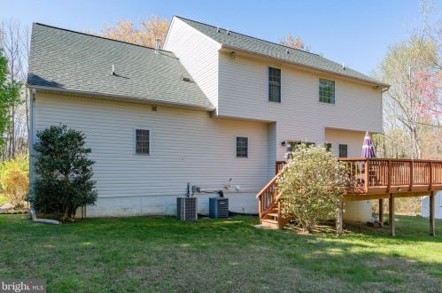 7201 Cattail Ct, Fredericksburg VA  22407-2503 exterior