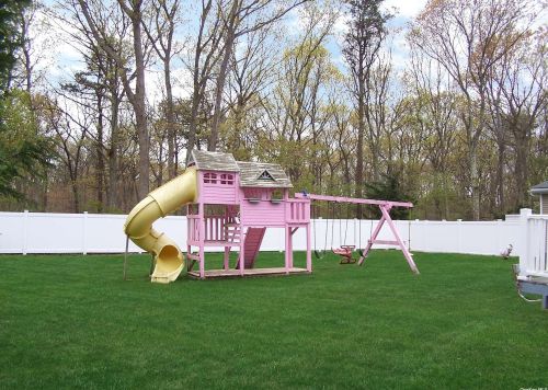 12 Lehman Ave, South Setauket NY  11720-1912 exterior