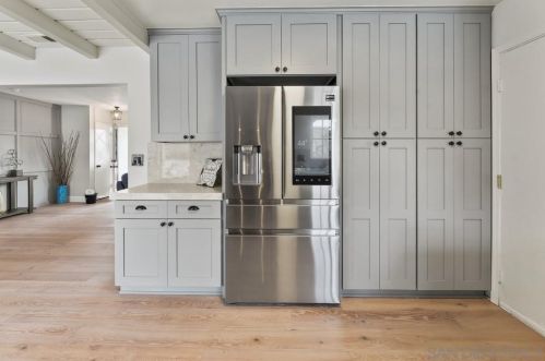 750 Smith Dr, Vista CA  92084-4428 exterior