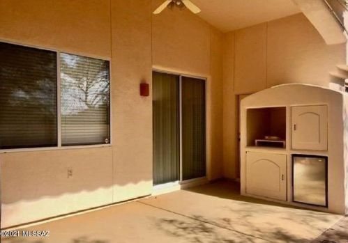 501 Wagon Bluff Dr, Tucson, AZ 85704-6957