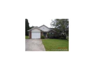 10600 Canyon Rd, Charlotte, NC 28214-9336