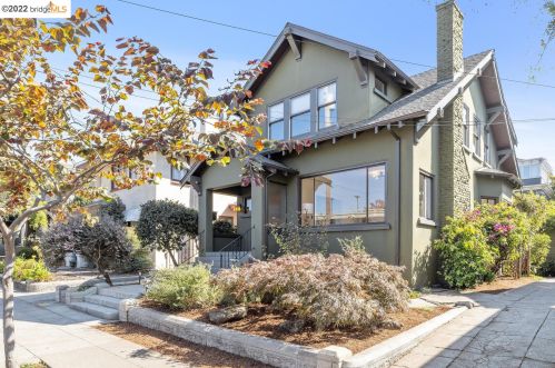 5685 Keith Ave, Oakland, CA 94618-1542