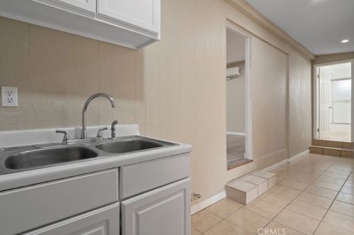 691 Date Ave, Rialto CA  92376-7006 exterior