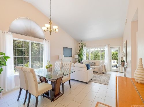 23378 Preston Way, Santa Clarita, CA 91354-2149