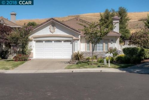 1030 Glasgow Pl, Danville, CA 94526-2935