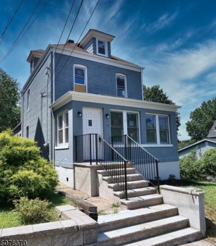 49 Preston St, Ridgefield Park, NJ 07660-1419
