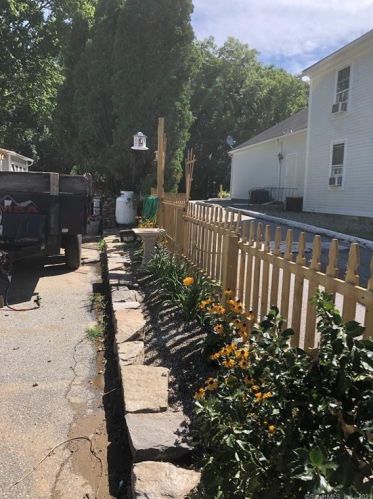 207 Main St, Colchester CT  06415-1405 exterior