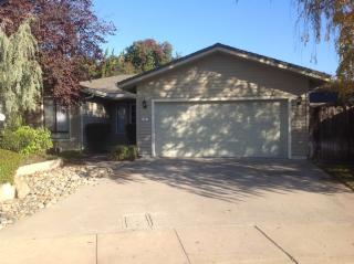 38 Pinewood Ct, Lodi, CA 95242-3152